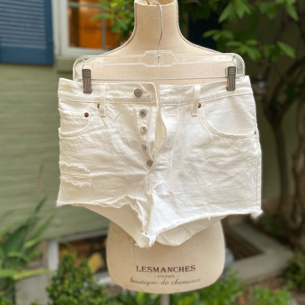 FREE PEOPLE - LEVIS 501 CUTOFF SHORTS